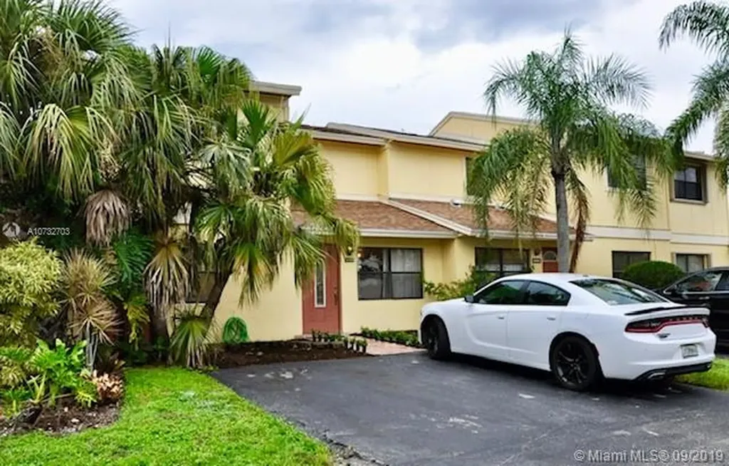 16350 Country Lake Circle Delray Beach FL 33484