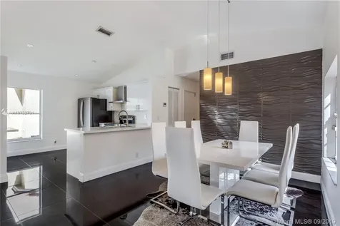 954 SW 179th Avenue Pembroke Pines FL 33029