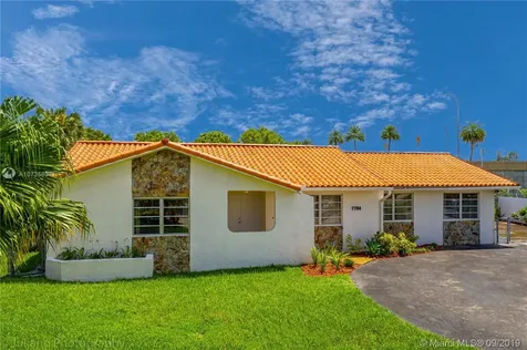 7704 SW 21st Terrace Miami FL 33155