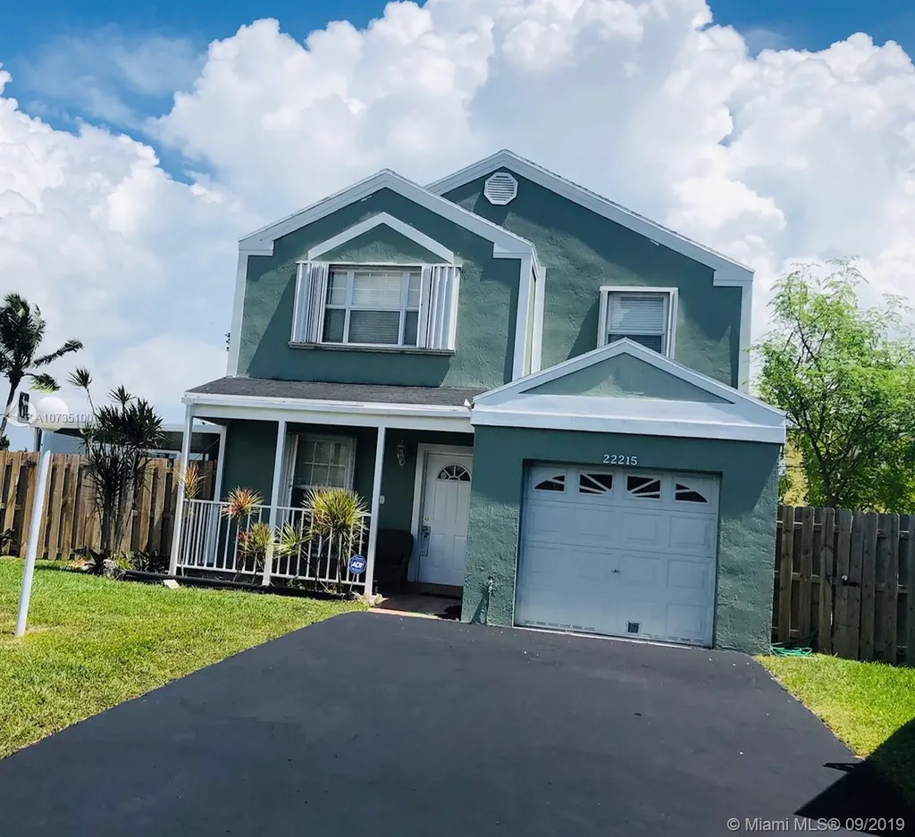 22215 SW 100th Avenue Cutler Bay FL 33190