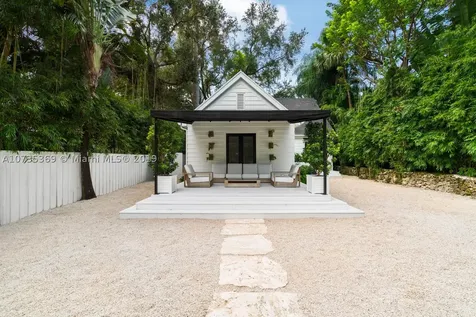3679 Bougainvillea Road Miami FL 33133