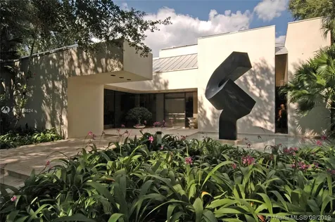 5105 SW 82nd Street Miami FL 33143