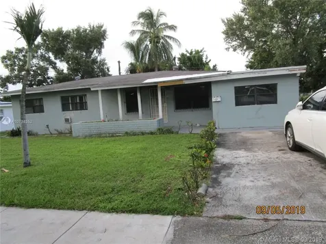 1870 NE 154th Street North Miami Beach FL 33162