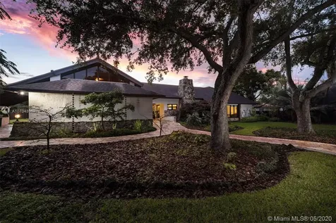 9620 SW 67th Avenue Pinecrest FL 33156