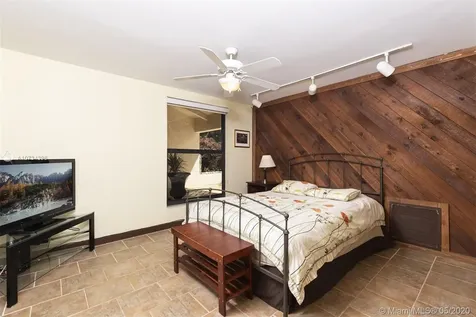 9620 SW 67th Avenue Pinecrest FL 33156