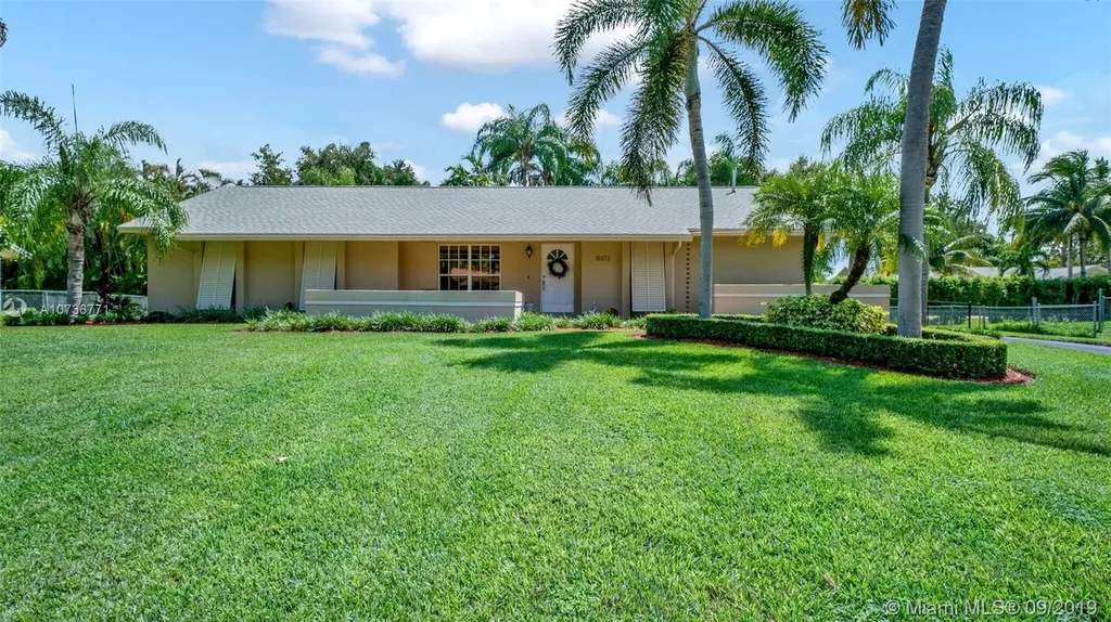 18103 SW 87th Place Palmetto Bay FL 33157