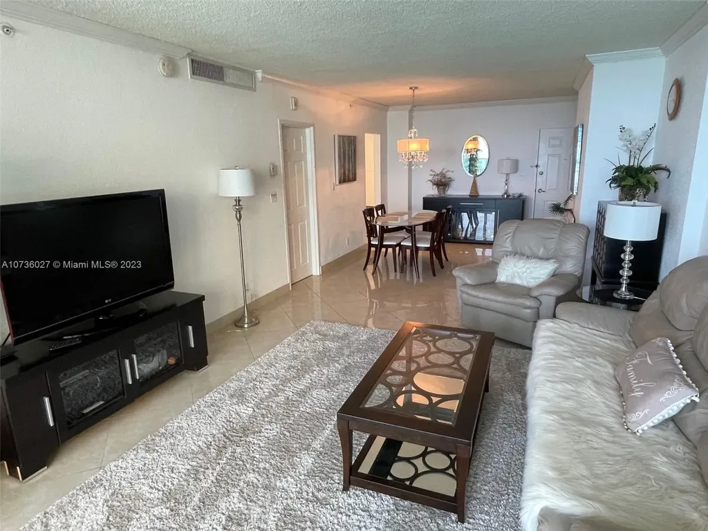 2501 S Ocean Drive Hollywood FL 33019