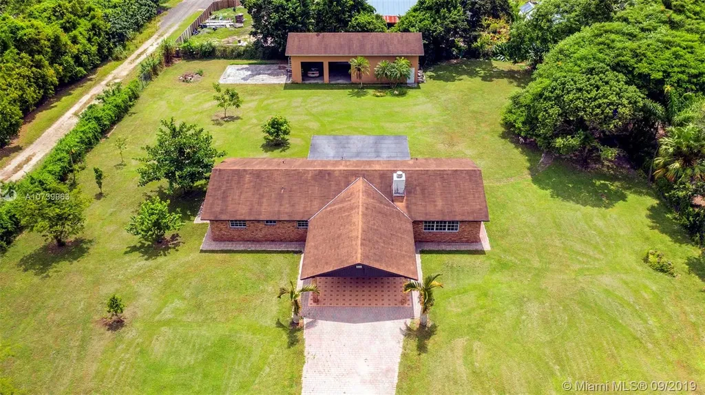 18400 SW 204th Street Miami FL 33187