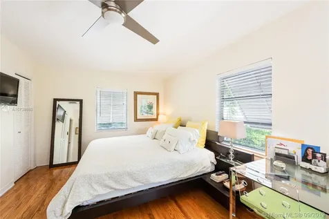 520 NE 55th Terrace Miami FL 33137