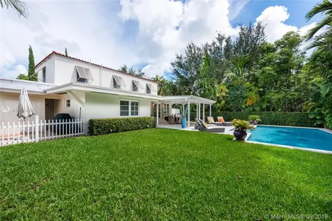 520 NE 55th Terrace Miami FL 33137