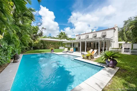 520 NE 55th Terrace Miami FL 33137