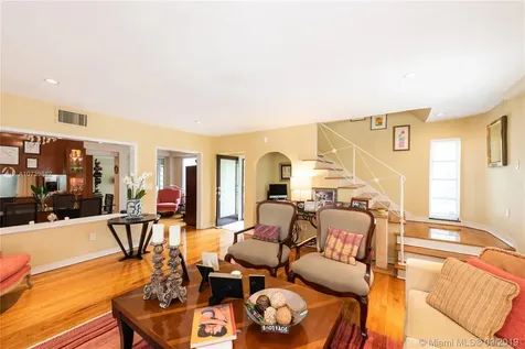 520 NE 55th Terrace Miami FL 33137
