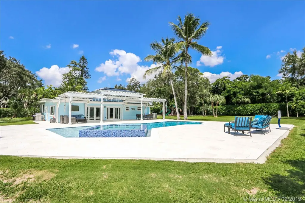 6596 SW 63rd Terrace South Miami FL 33143
