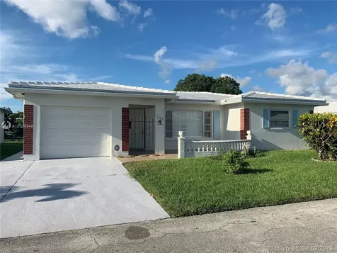 7103 NW 73rd Street Tamarac FL 33321