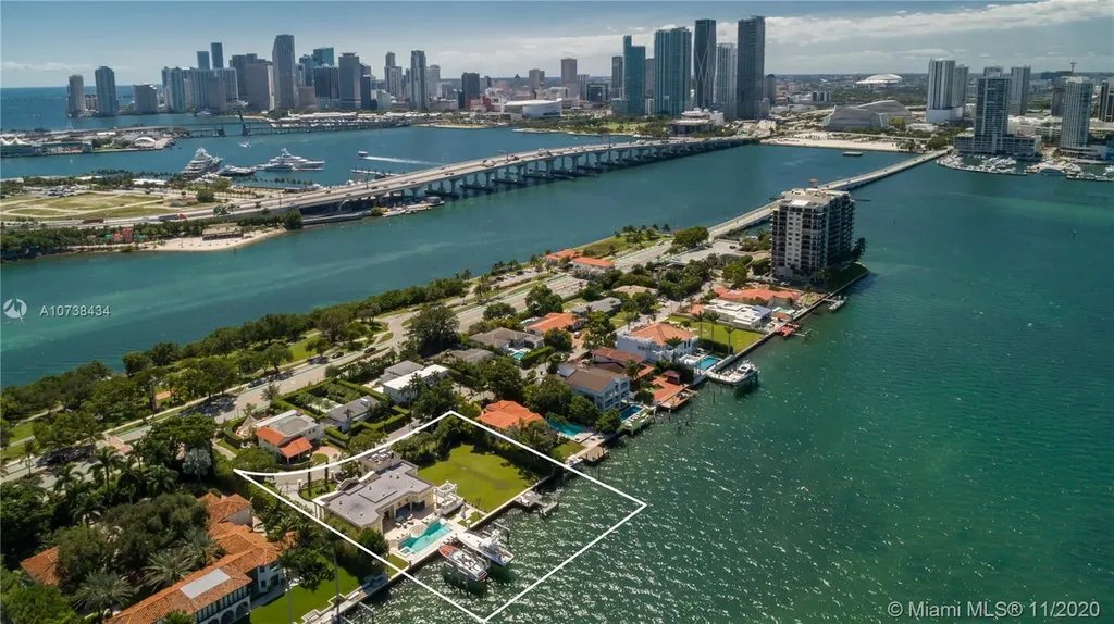 921 N Venetian Drive Miami FL 33139