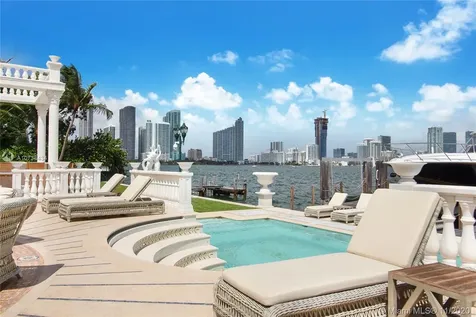 921 N Venetian Drive Miami FL 33139