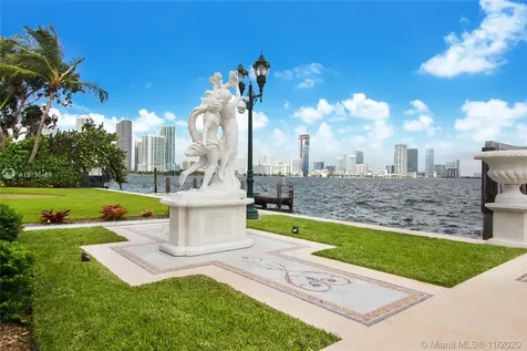 921 N Venetian Drive Miami FL 33139