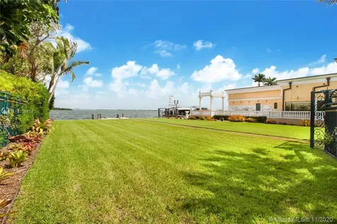 921 N Venetian Drive Miami FL 33139