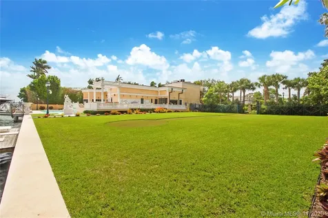 921 N Venetian Drive Miami FL 33139