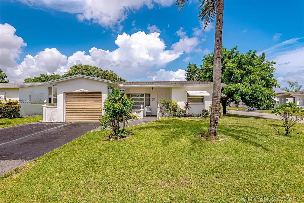 4965 NW 42nd Court Lauderdale Lakes FL 33319