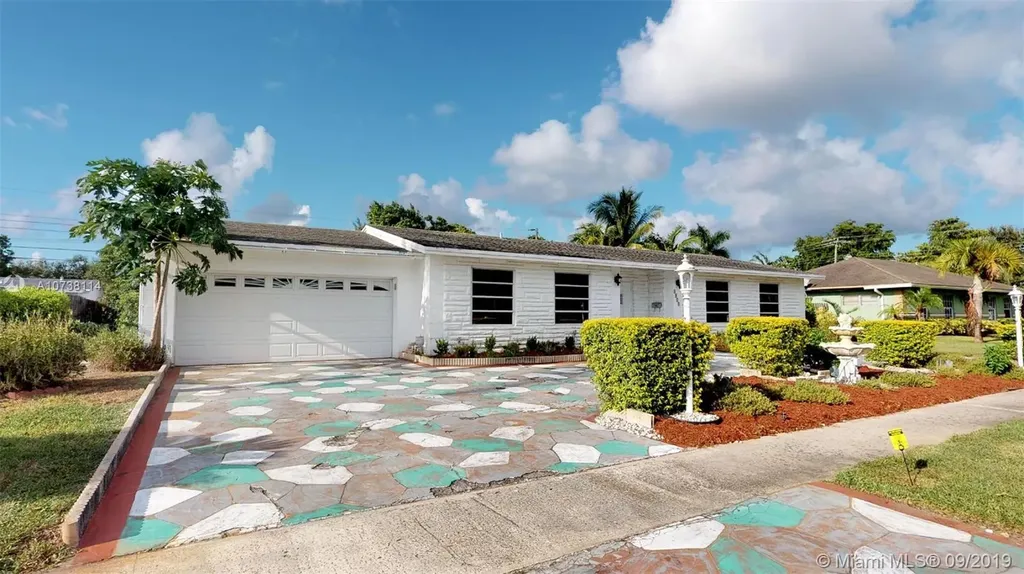 4331 NW 7th Court Plantation FL 33317