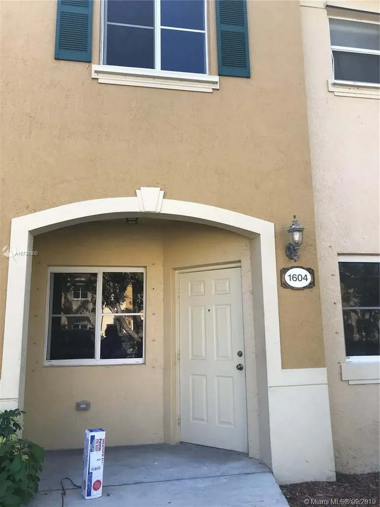 1604 SE 31st Court Homestead FL 33035