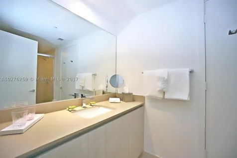 4111 S Ocean Drive Hollywood FL 33019
