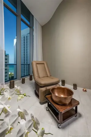 4111 S Ocean Drive Hollywood FL 33019