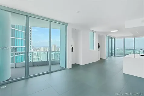 900 Biscayne Boulevard Miami FL 33132
