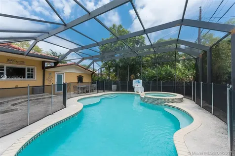 670 Plover Avenue Miami Springs FL 33166