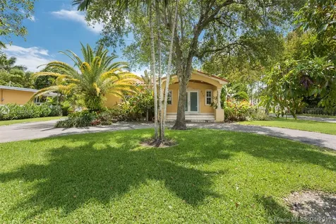 670 Plover Avenue Miami Springs FL 33166