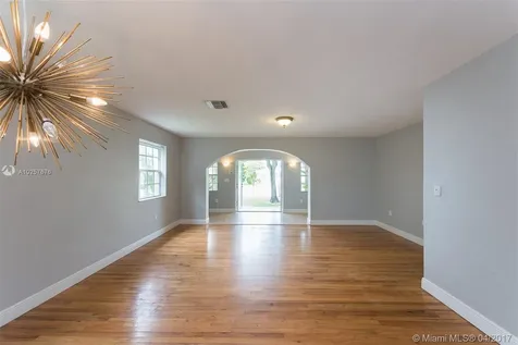 670 Plover Avenue Miami Springs FL 33166