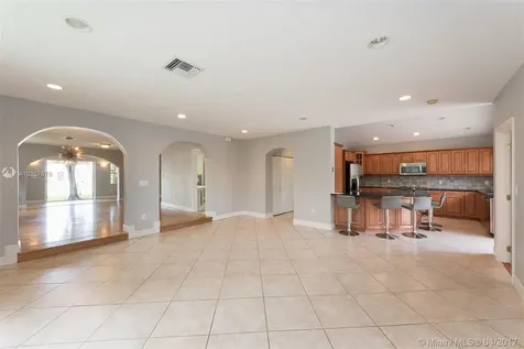 670 Plover Avenue Miami Springs FL 33166