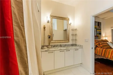 2001 Meridian Avenue Miami Beach FL 33139