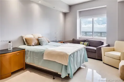 1100 Biscayne Boulevard Miami FL 33132