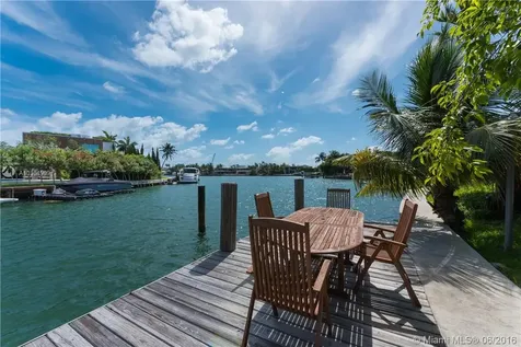 2135 Lake Avenue Miami Beach FL 33140