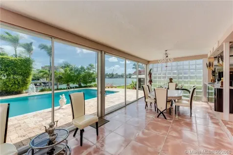 2135 Lake Avenue Miami Beach FL 33140
