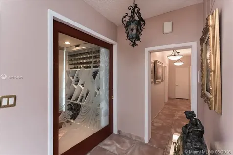 2135 Lake Avenue Miami Beach FL 33140