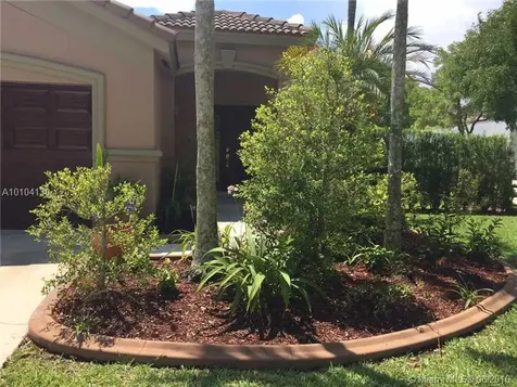 967 Golden Cane Drive Weston FL 33327