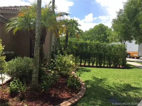 967 Golden Cane Drive Weston FL 33327