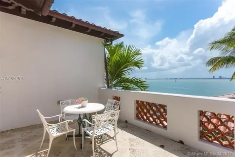 4412 N Bay Road Miami Beach FL 33140