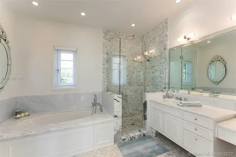 4412 N Bay Road Miami Beach FL 33140