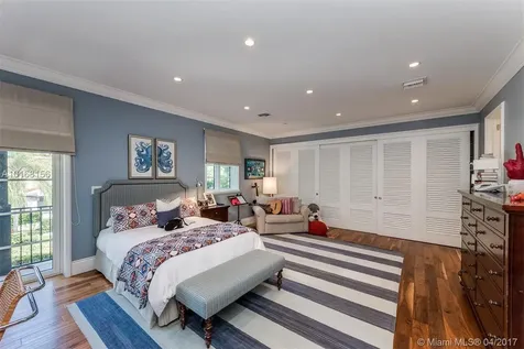 4412 N Bay Road Miami Beach FL 33140