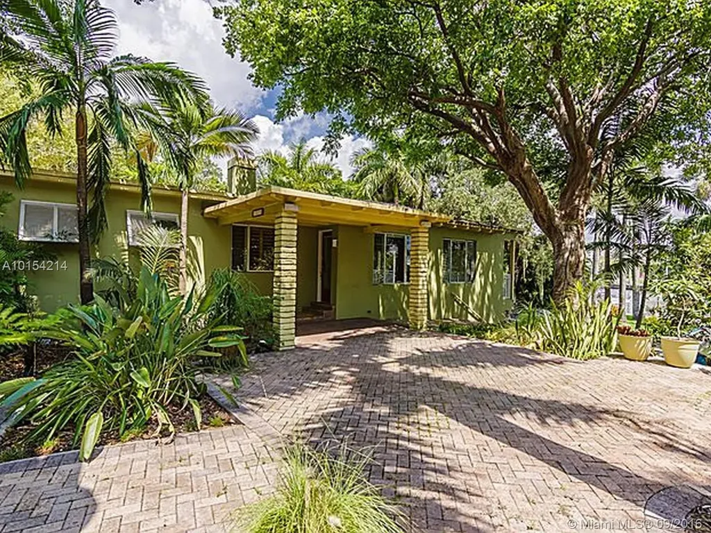 1515 NW S River Drive Miami FL 33125