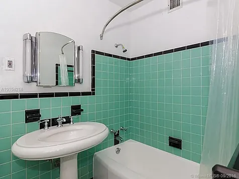 1515 NW S River Drive Miami FL 33125