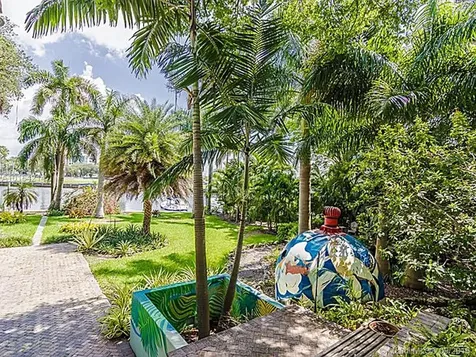 1515 NW S River Drive Miami FL 33125