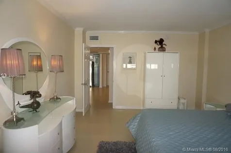 19370 Collins Avenue Seasonal Sunny Isles Beach FL 33160
