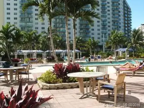 19370 Collins Avenue Seasonal Sunny Isles Beach FL 33160