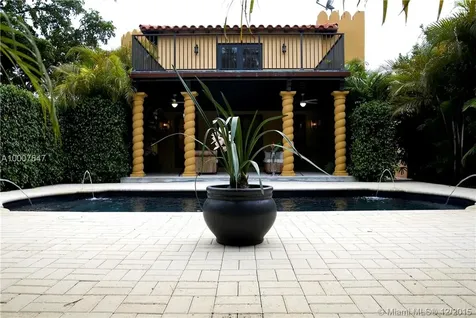 3701 Royal Palm Avenue Miami Beach FL 33140