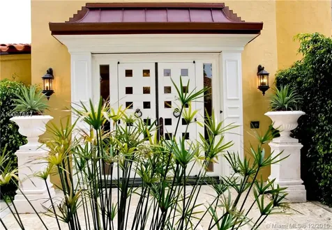 3701 Royal Palm Avenue Miami Beach FL 33140